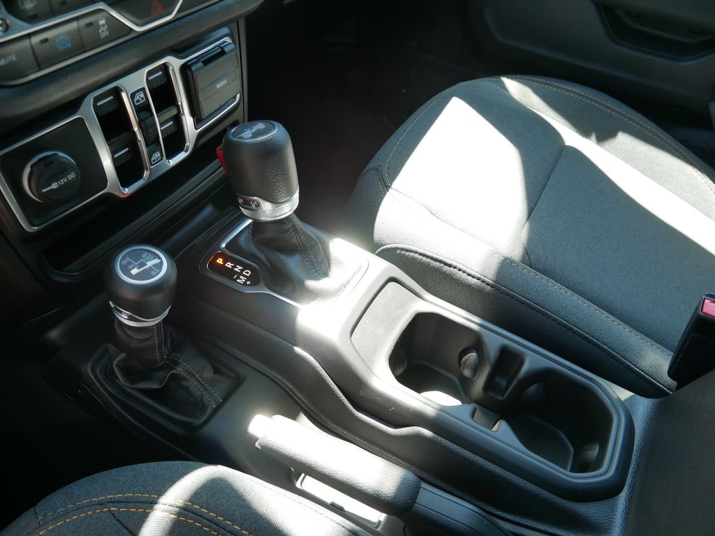 2025 Jeep Wrangler Sport 4xe 46