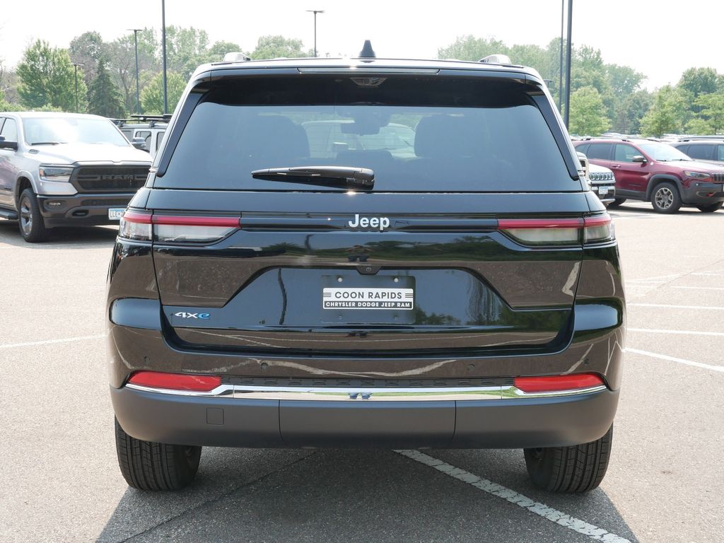 Thumbnail: 2025 Jeep Grand Cherokee - 11
