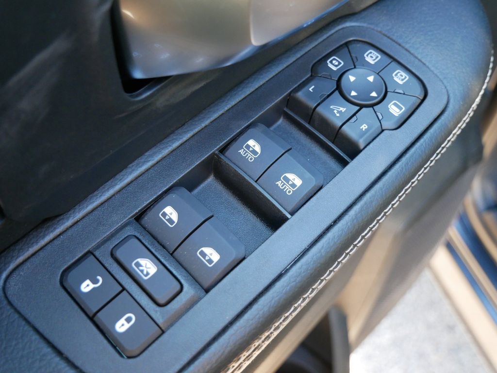 Thumbnail: 2026 RAM 3500 - 32