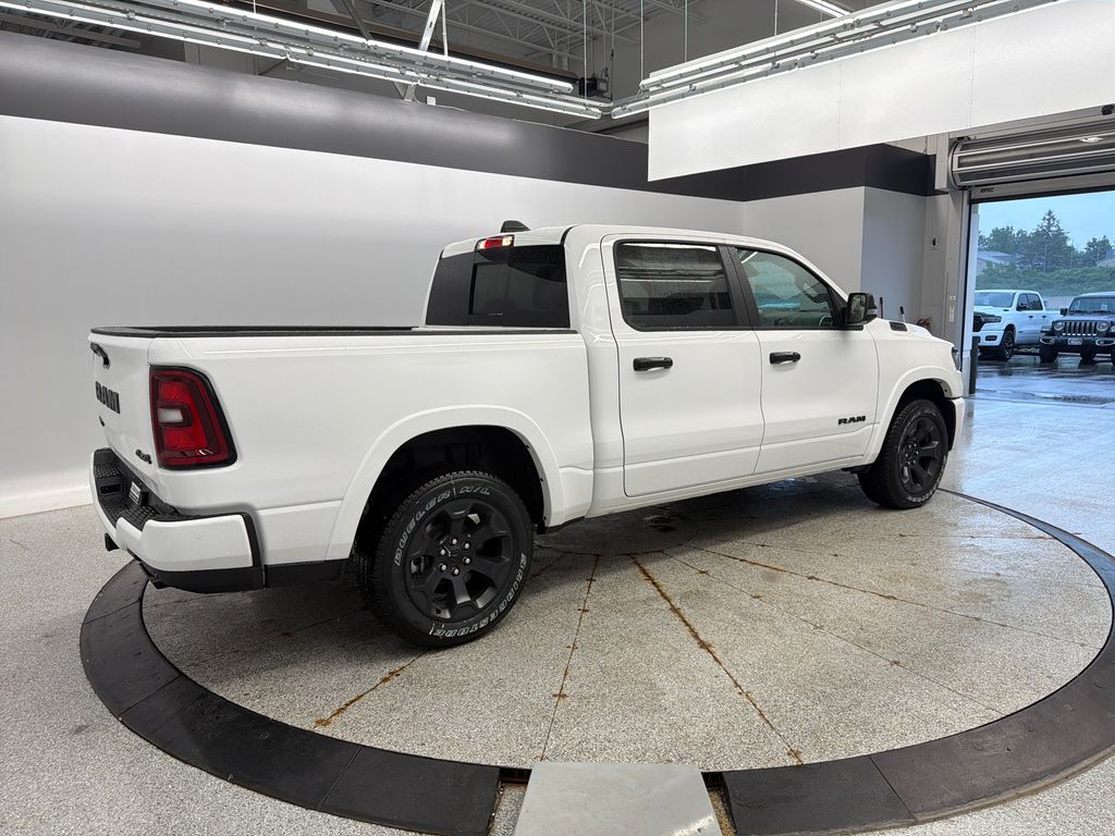 Thumbnail: 2026 RAM 1500 - 9