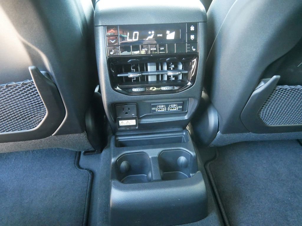 Thumbnail: 2025 Jeep Grand Cherokee L - 23