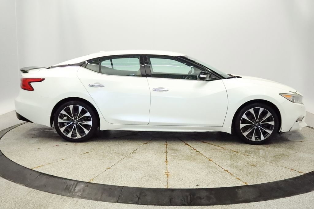 Thumbnail: 2016 Nissan Maxima - 6