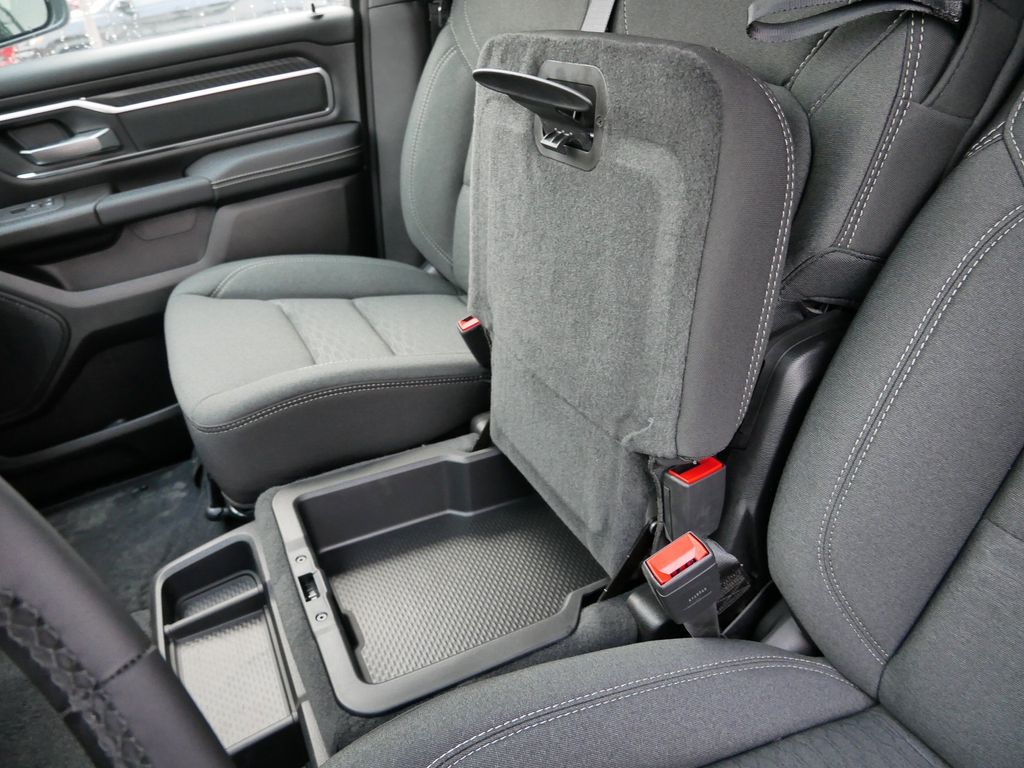 Thumbnail: 2026 RAM 1500 - 4