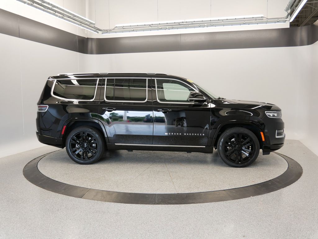 Thumbnail: 2023 Jeep Grand Wagoneer - 46