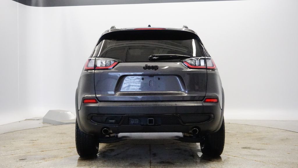 Thumbnail: 2022 Jeep Cherokee - 4