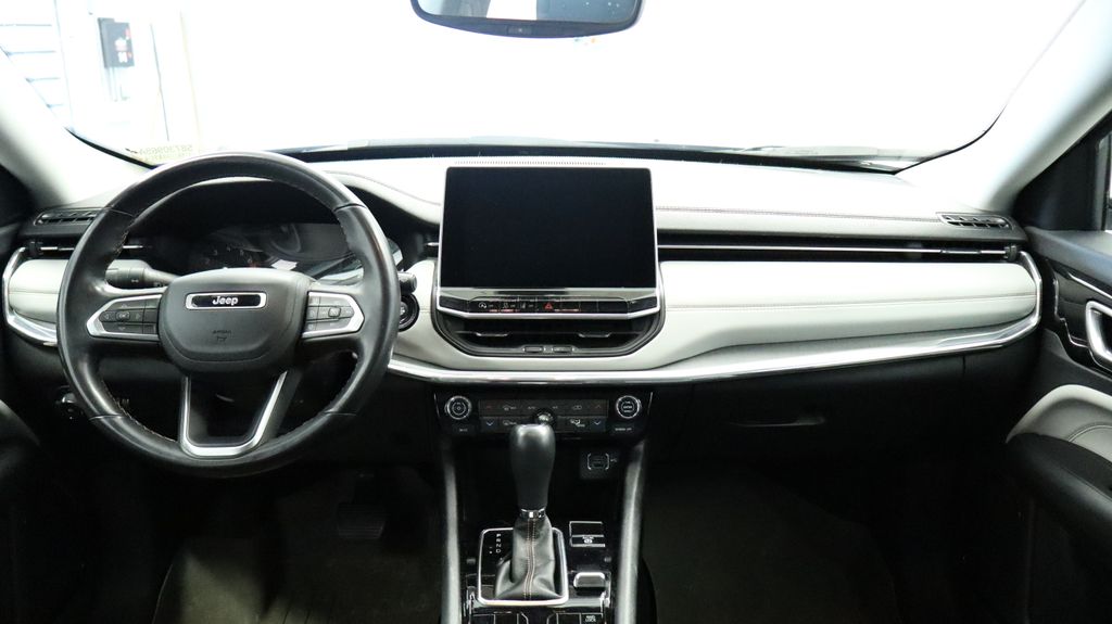 Thumbnail: 2022 Jeep Compass - 24