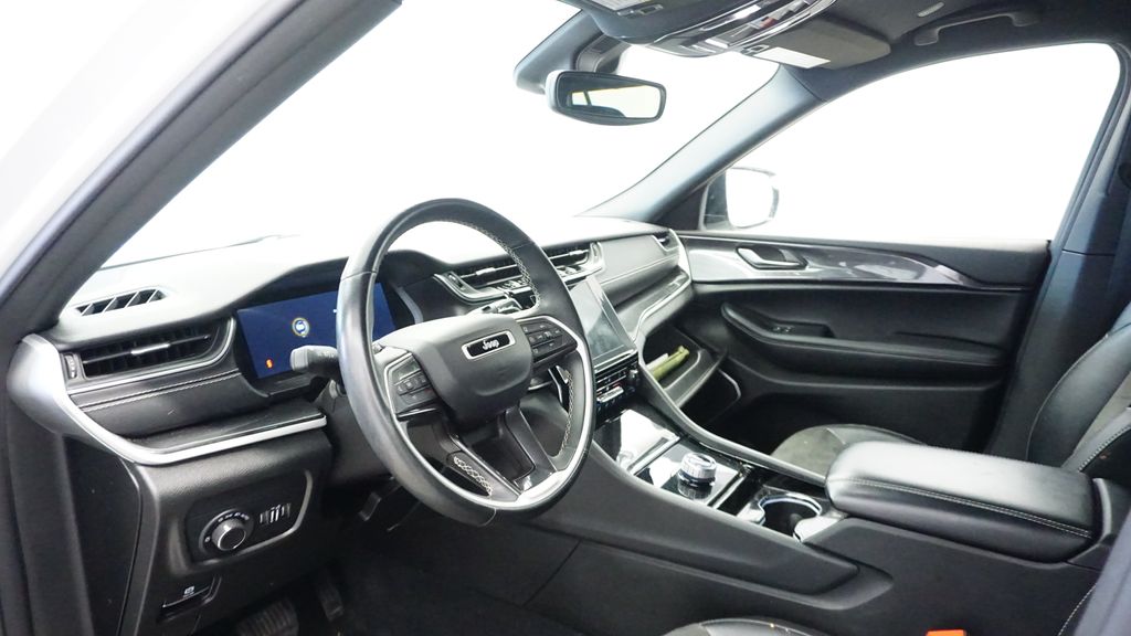 Thumbnail: 2022 Jeep Grand Cherokee L - 24