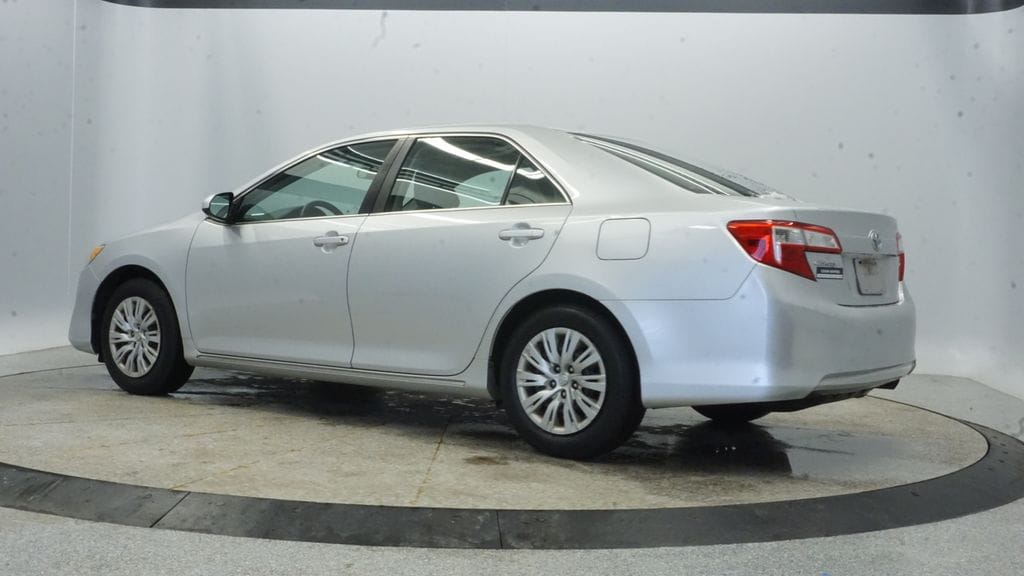 Thumbnail: 2013 Toyota Camry - 4