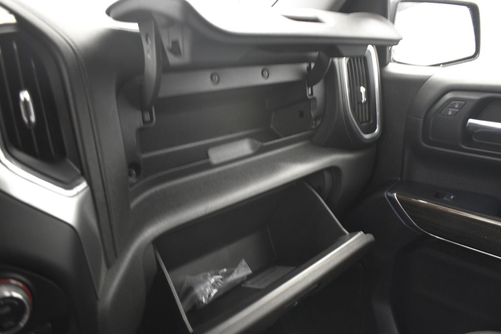 Thumbnail: 2022 Chevrolet Silverado 1500 - 45