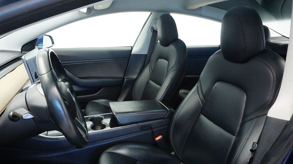 Thumbnail: 2018 Tesla Model 3 - 23