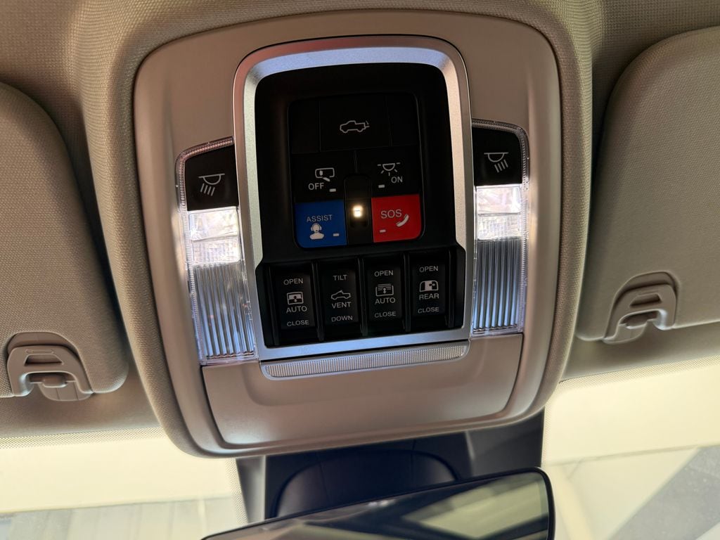 Thumbnail: 2022 RAM 1500 - 32
