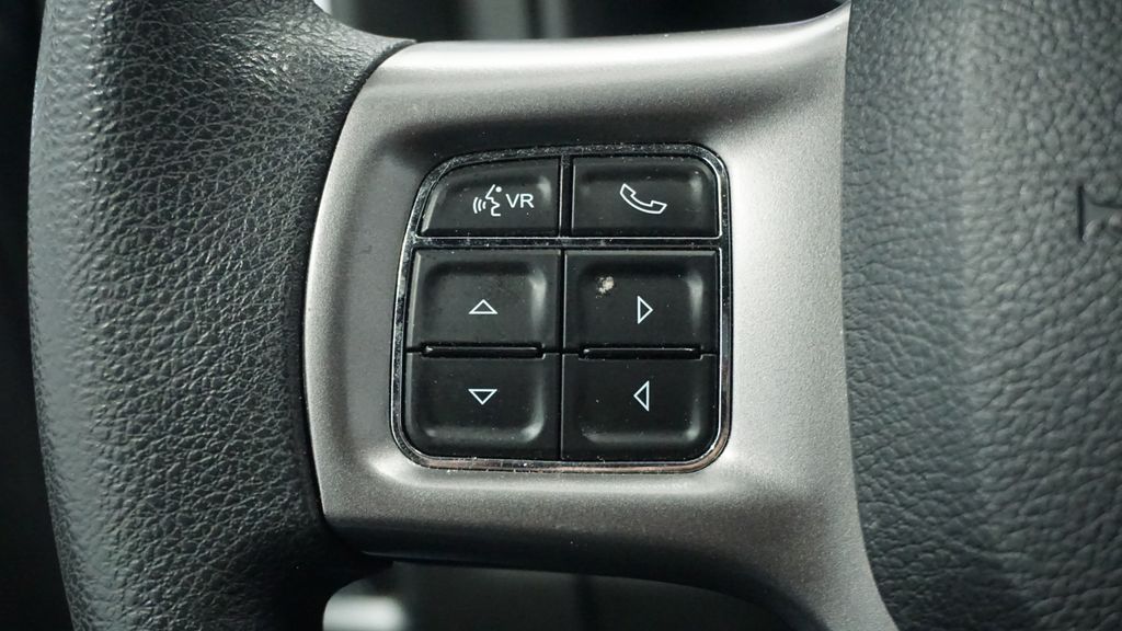 Thumbnail: 2022 RAM 1500 Classic - 35