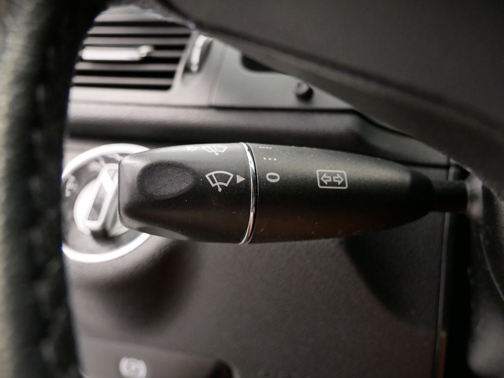 Thumbnail: 2011 Mercedes-Benz C-Class - 24