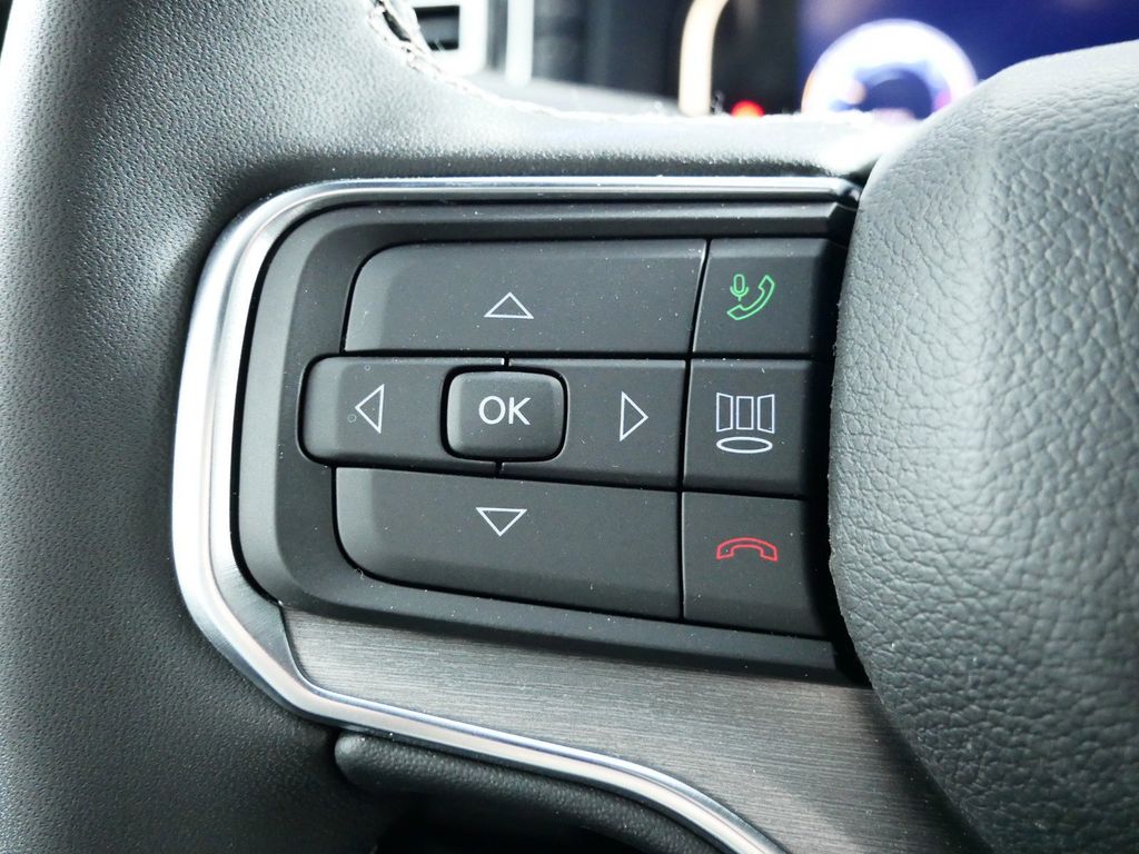 Thumbnail: 2024 Jeep Wagoneer - 37