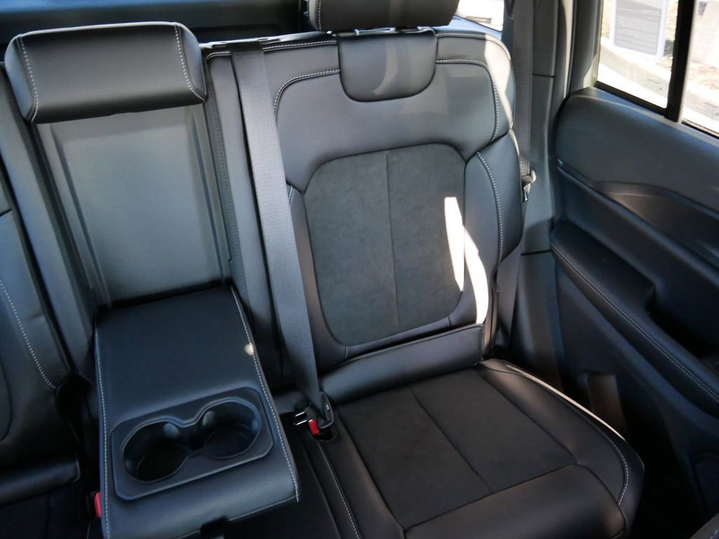 Thumbnail: 2025 Jeep Grand Cherokee - 24