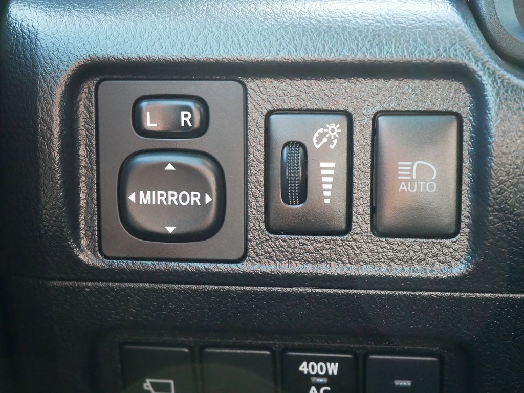 Thumbnail: 2022 Toyota 4Runner - 18