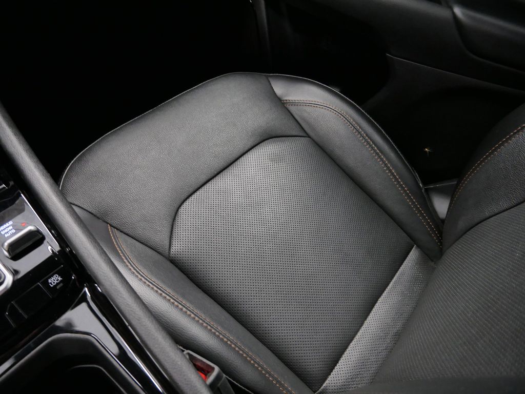 Thumbnail: 2023 Jeep Compass - 43