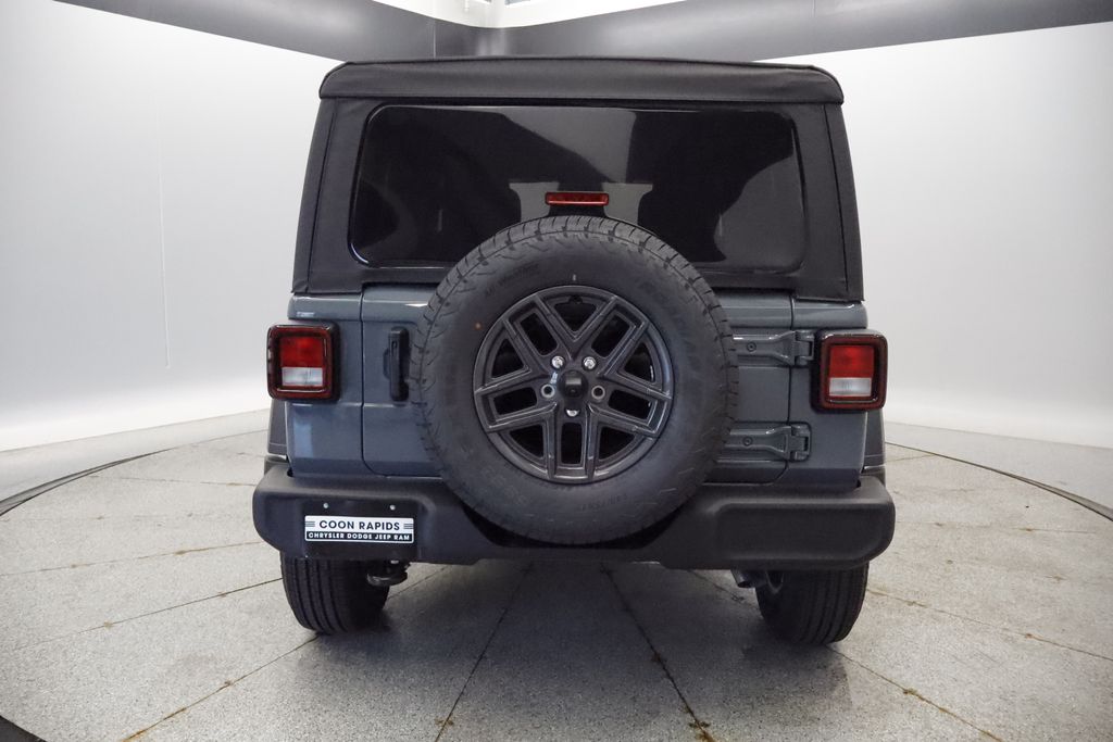 Thumbnail: 2026 Jeep Wrangler - 31
