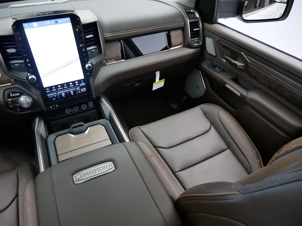 Thumbnail: 2026 RAM 1500 - 20