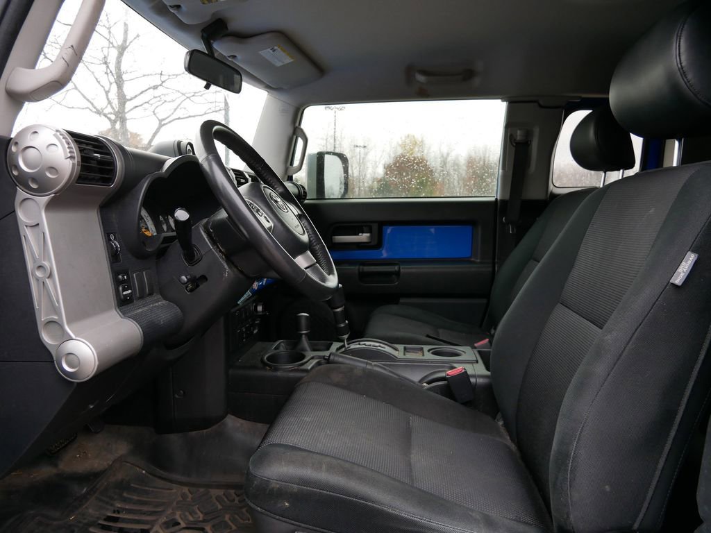 Thumbnail: 2007 Toyota FJ Cruiser - 23