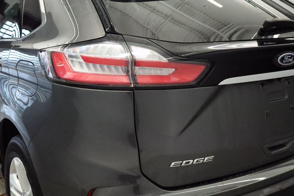 Thumbnail: 2020 Ford Edge - 18