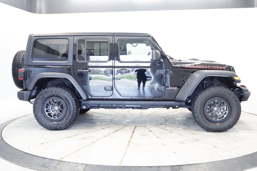 Thumbnail: 2021 Jeep Wrangler - 8