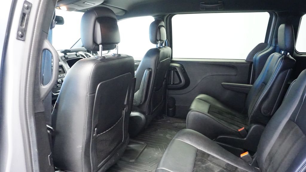 Thumbnail: 2014 Dodge Grand Caravan - 19