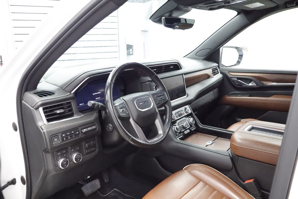 Thumbnail: 2023 GMC Yukon - 33