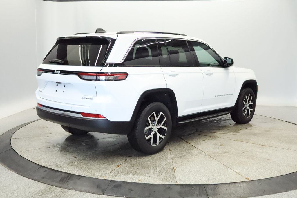 Thumbnail: 2025 Jeep Grand Cherokee - 6