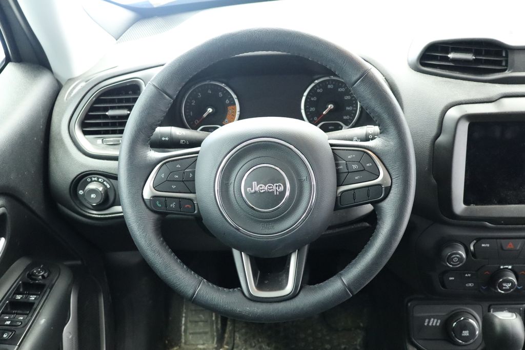 Thumbnail: 2022 Jeep Renegade - 28