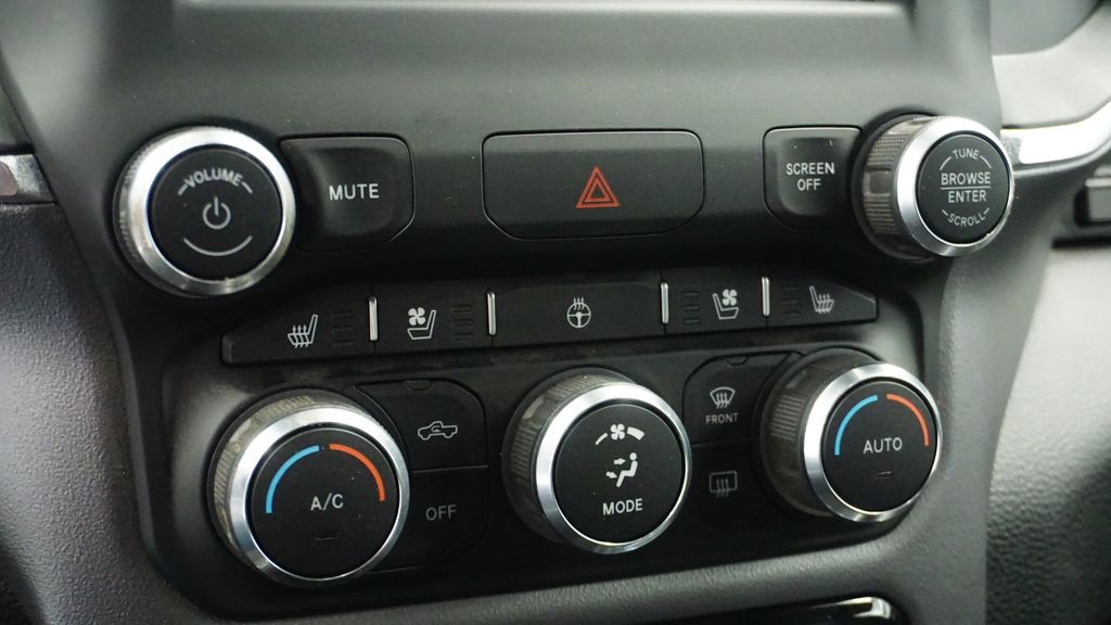 Thumbnail: 2022 RAM 1500 - 38