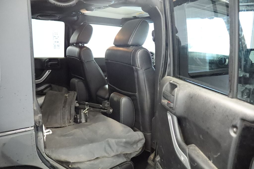 Thumbnail: 2011 Jeep Wrangler - 18