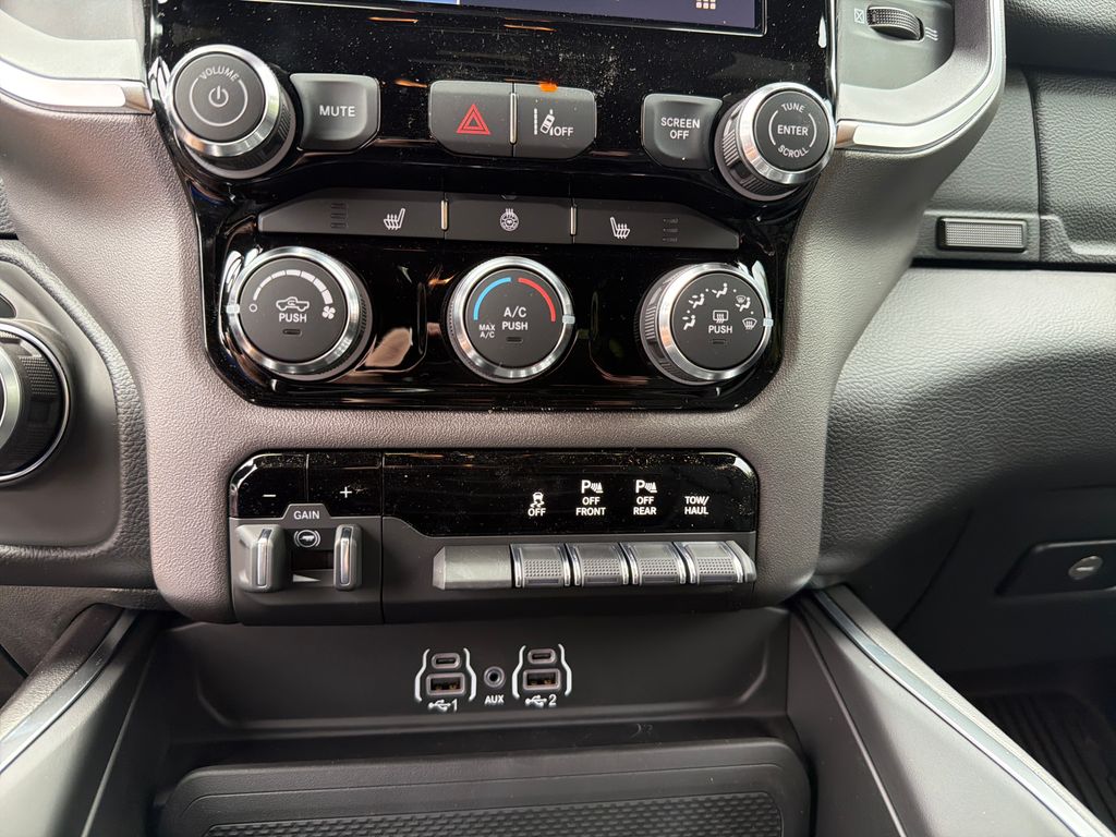 Thumbnail: 2026 RAM 1500 - 29