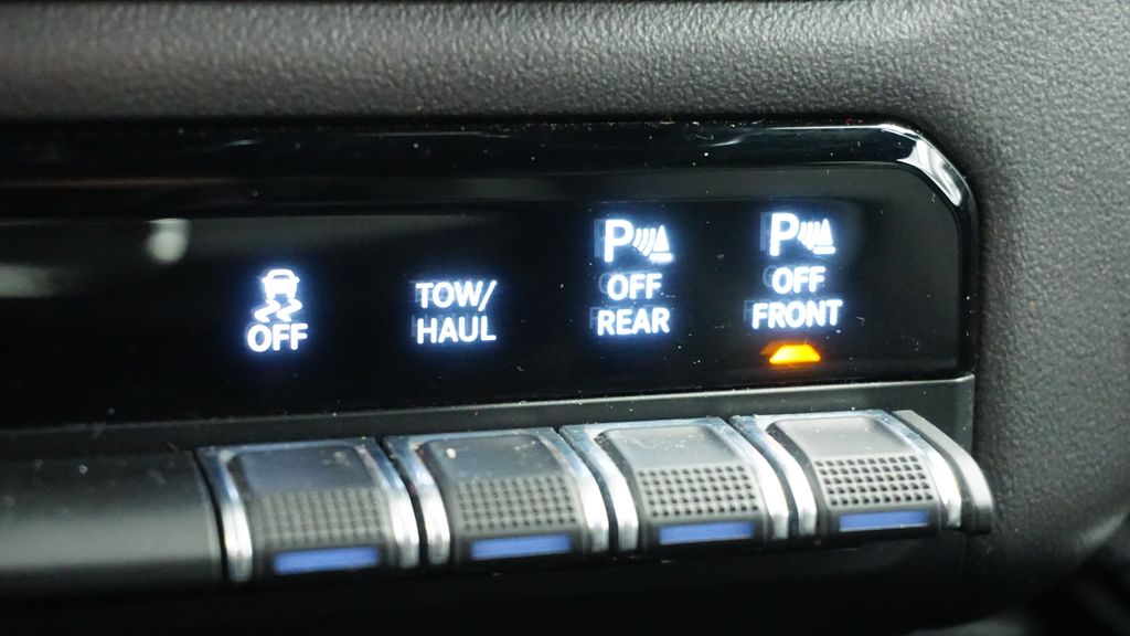 Thumbnail: 2021 RAM 1500 - 32