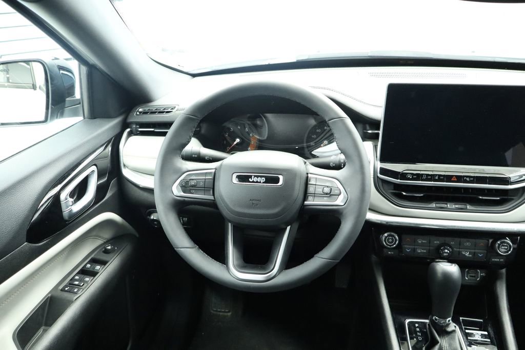 Thumbnail: 2024 Jeep Compass - 27