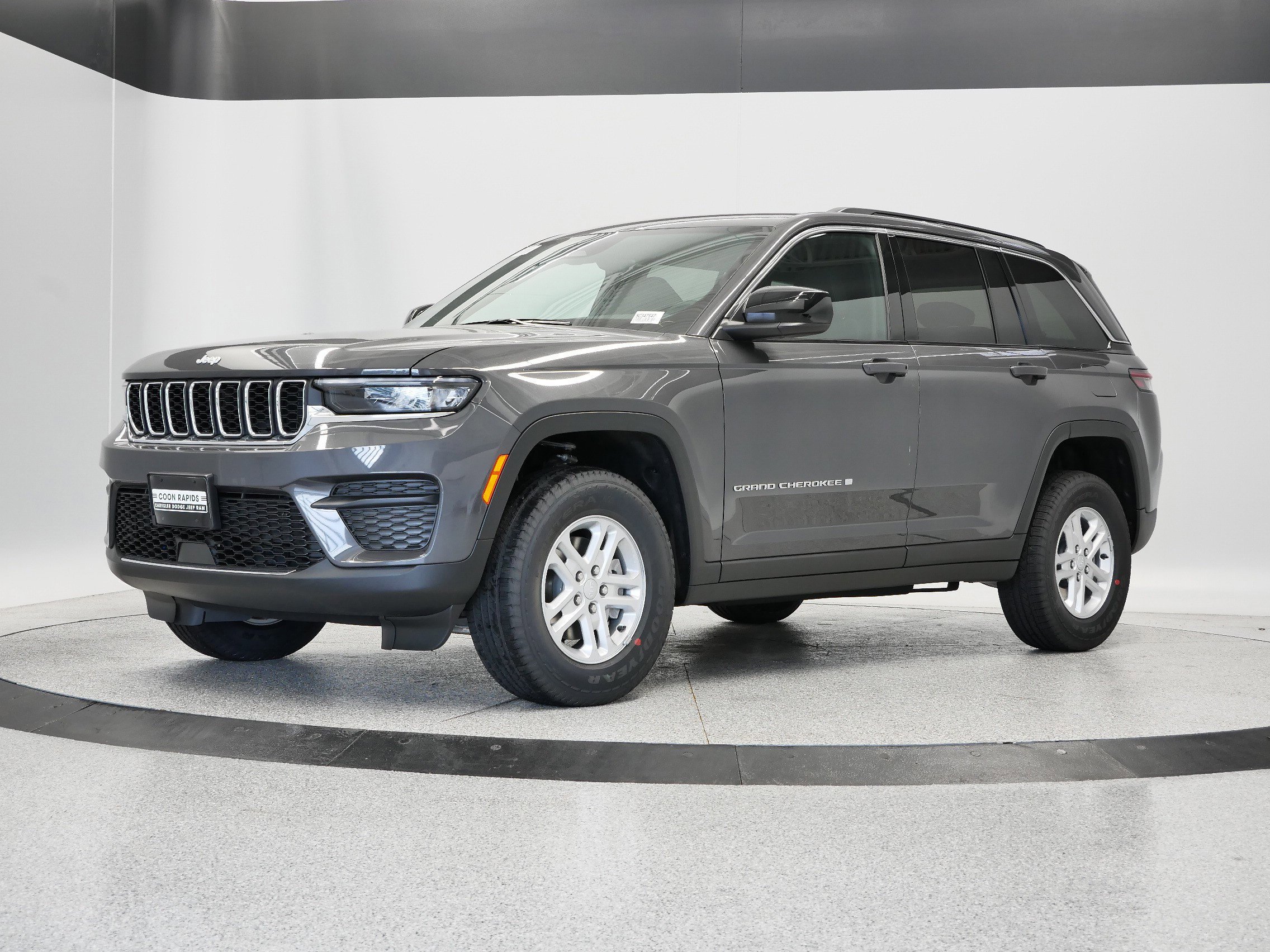 Thumbnail: 2025 Jeep Grand Cherokee - 1