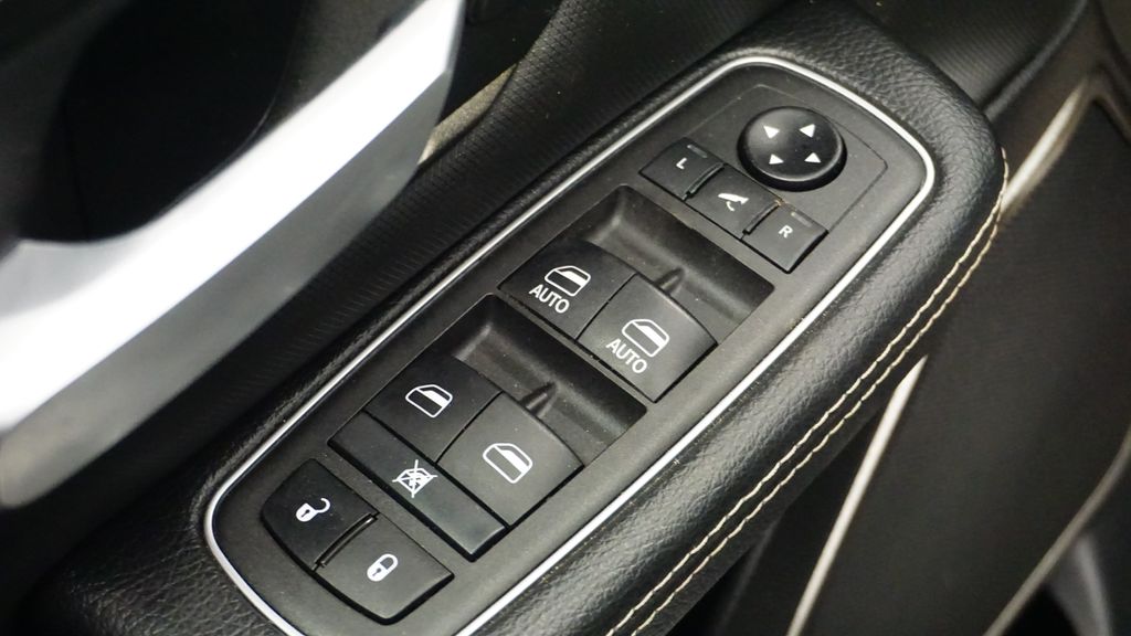 Thumbnail: 2021 RAM 1500 - 26