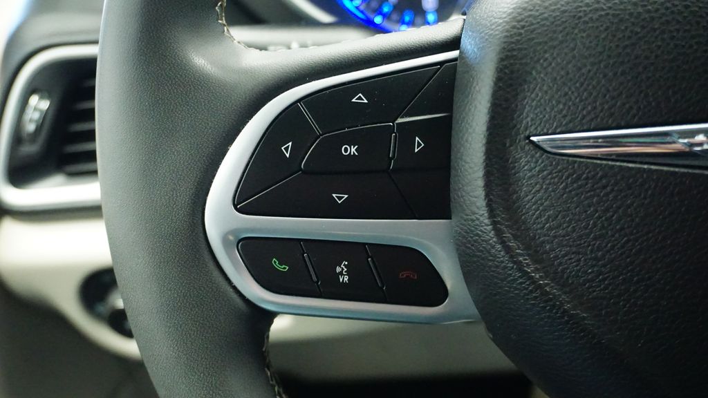 Thumbnail: 2024 Chrysler Pacifica - 29