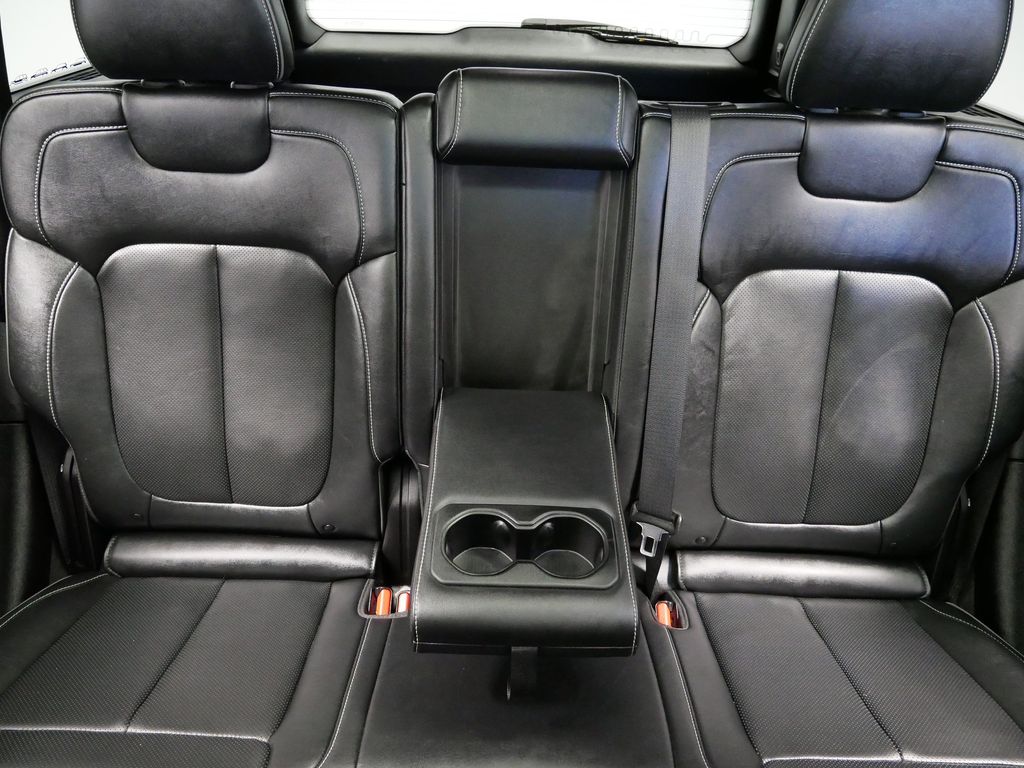 Thumbnail: 2022 Jeep Grand Cherokee - 21