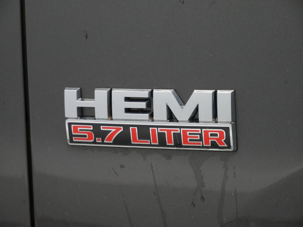 2015 RAM 1500 Express 17