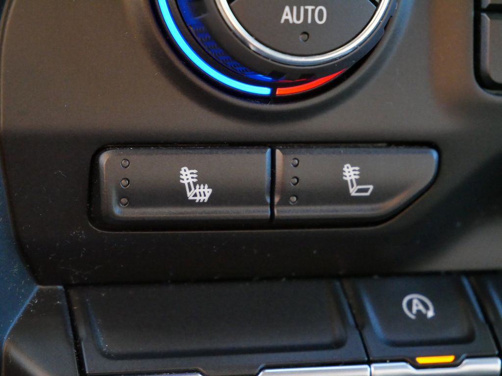 Thumbnail: 2019 Chevrolet Silverado 1500 - 31