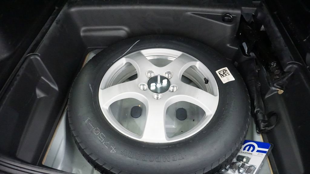 Thumbnail: 2022 Jeep Grand Cherokee - 20