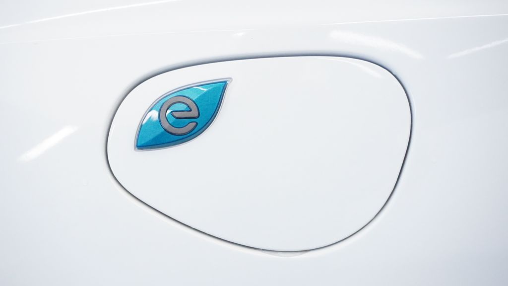 Thumbnail: 2024 Chrysler Pacifica - 13