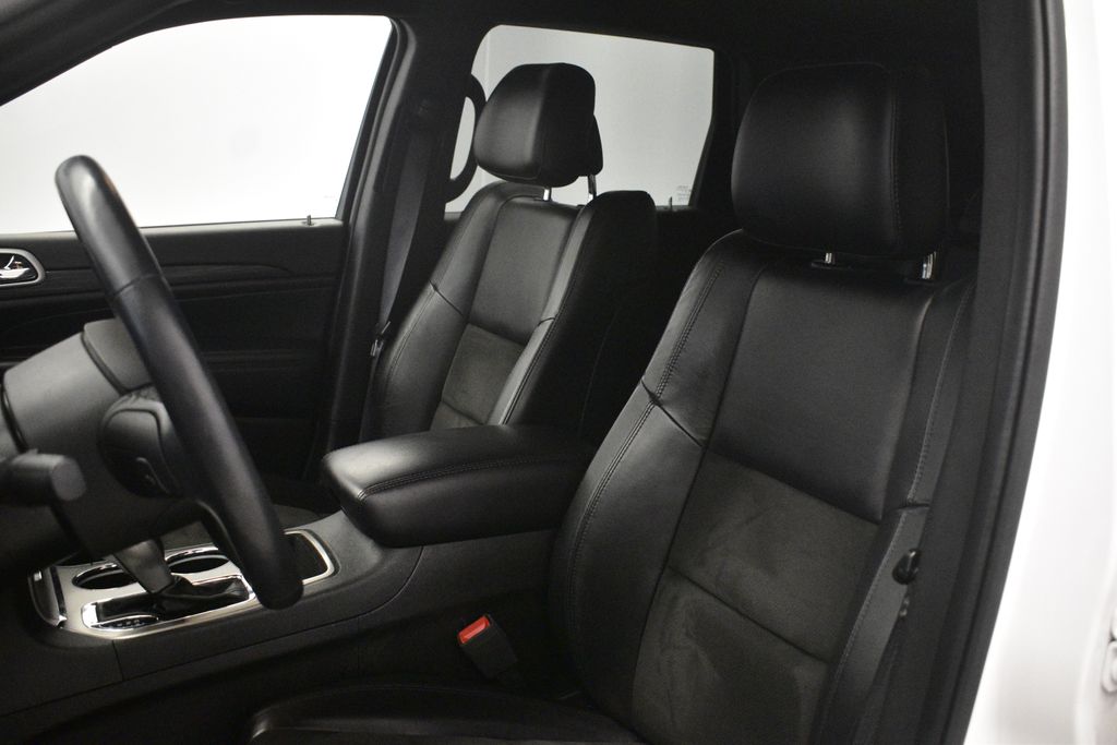 Thumbnail: 2021 Jeep Grand Cherokee - 40