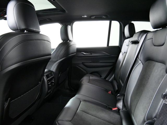 Thumbnail: 2024 Jeep Grand Cherokee - 30