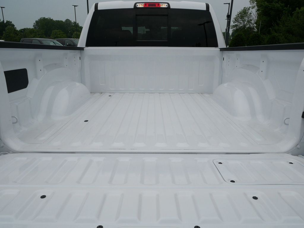 Thumbnail: 2025 RAM 1500 - 22