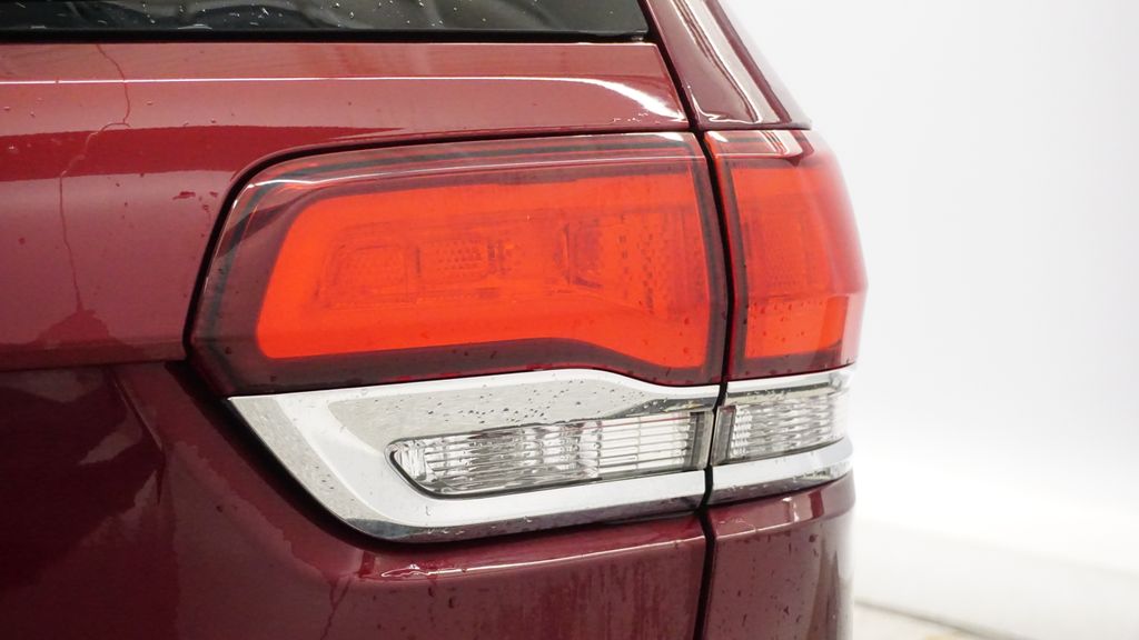 Thumbnail: 2021 Jeep Grand Cherokee - 16