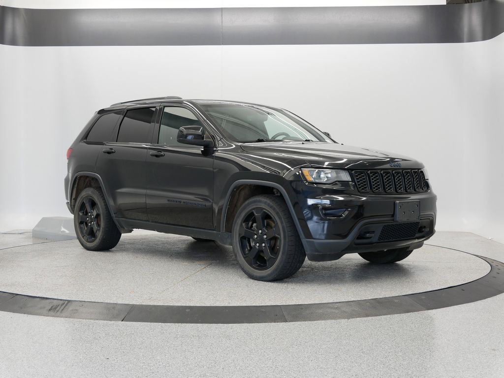 Thumbnail: 2019 Jeep Grand Cherokee - 10