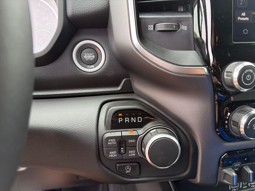 Thumbnail: 2026 RAM 1500 - 26