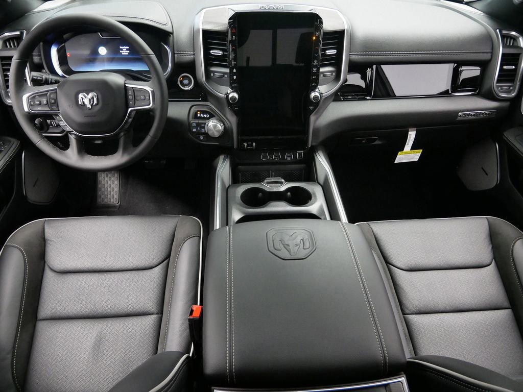 Thumbnail: 2026 RAM 1500 - 32